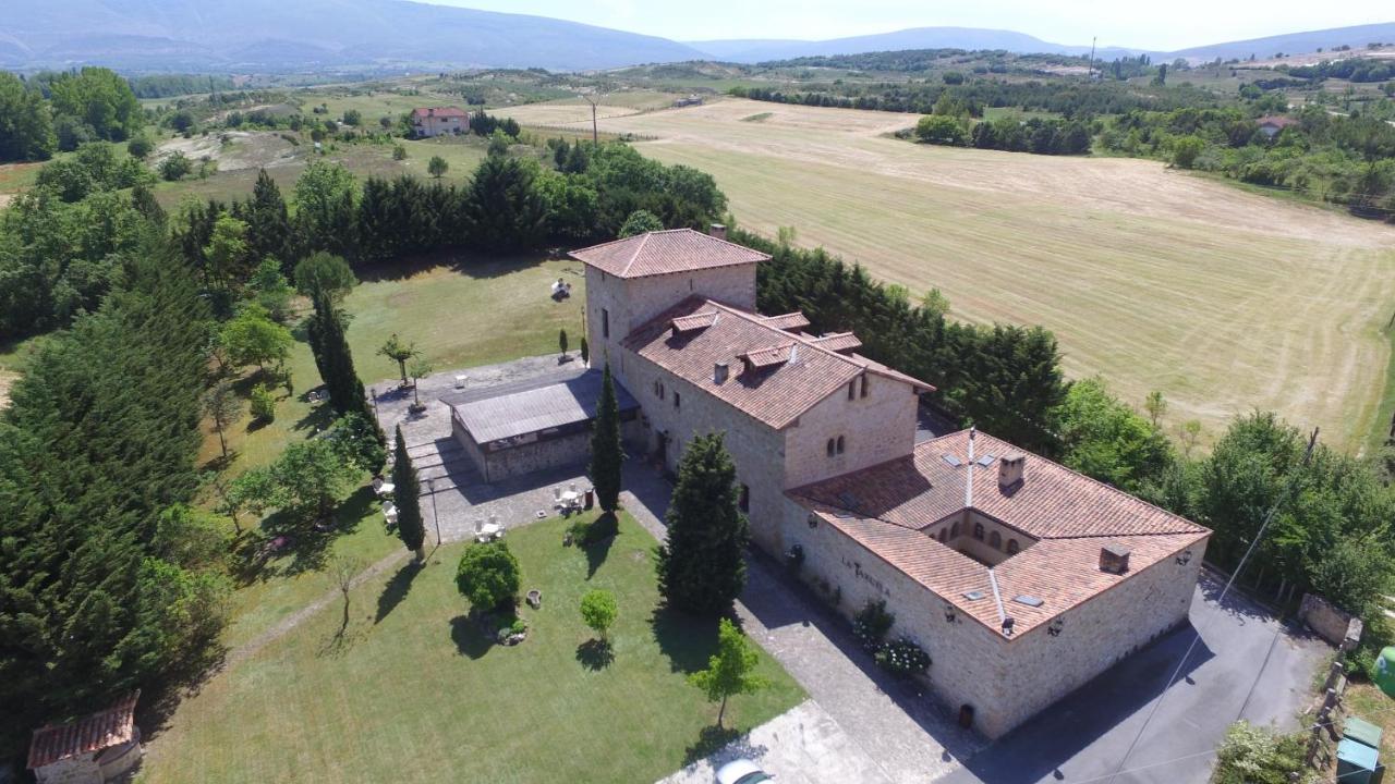 Posada Torre Palacio La Taxuela Villanueva la Lastra Dış mekan fotoğraf