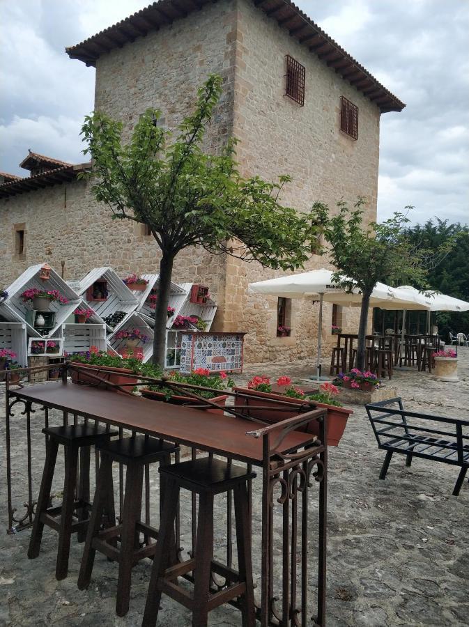 Posada Torre Palacio La Taxuela Villanueva la Lastra Dış mekan fotoğraf