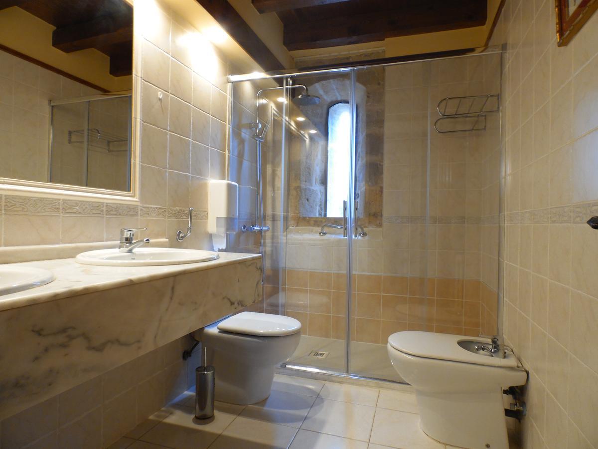Posada Torre Palacio La Taxuela Villanueva la Lastra Dış mekan fotoğraf